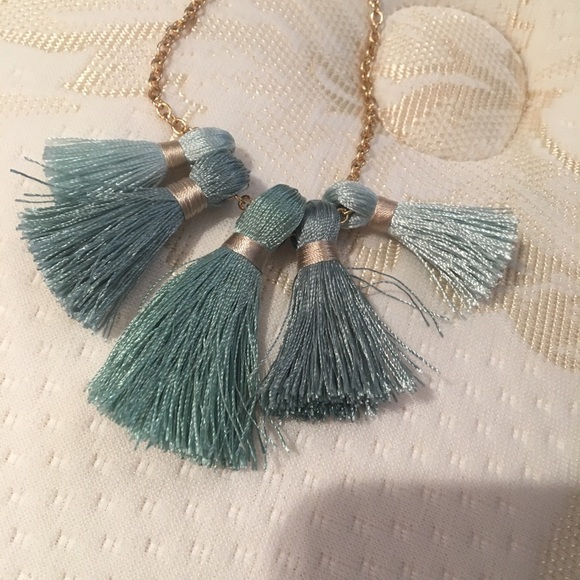 Miss Ivy Pearl - Picture 3 of 3